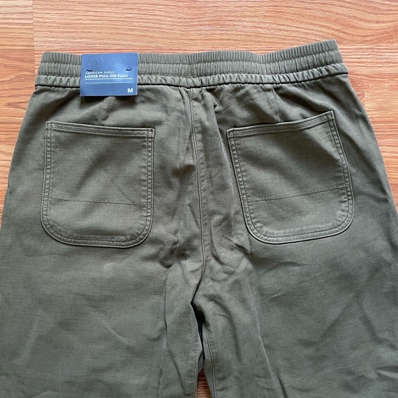 NWT American Eagle Outfitters Men’s Olive Green Loose Pull On Pant - Picture 4 of 4